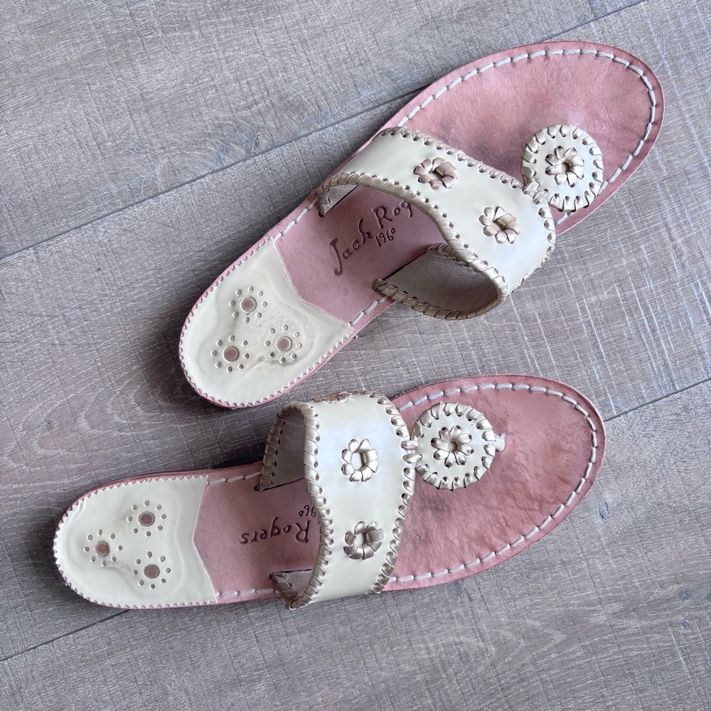 Jack Rogers Tan & Gold Flat Thong Sandals Casual Summer Footwear Size 9 - Picture 2 of 16